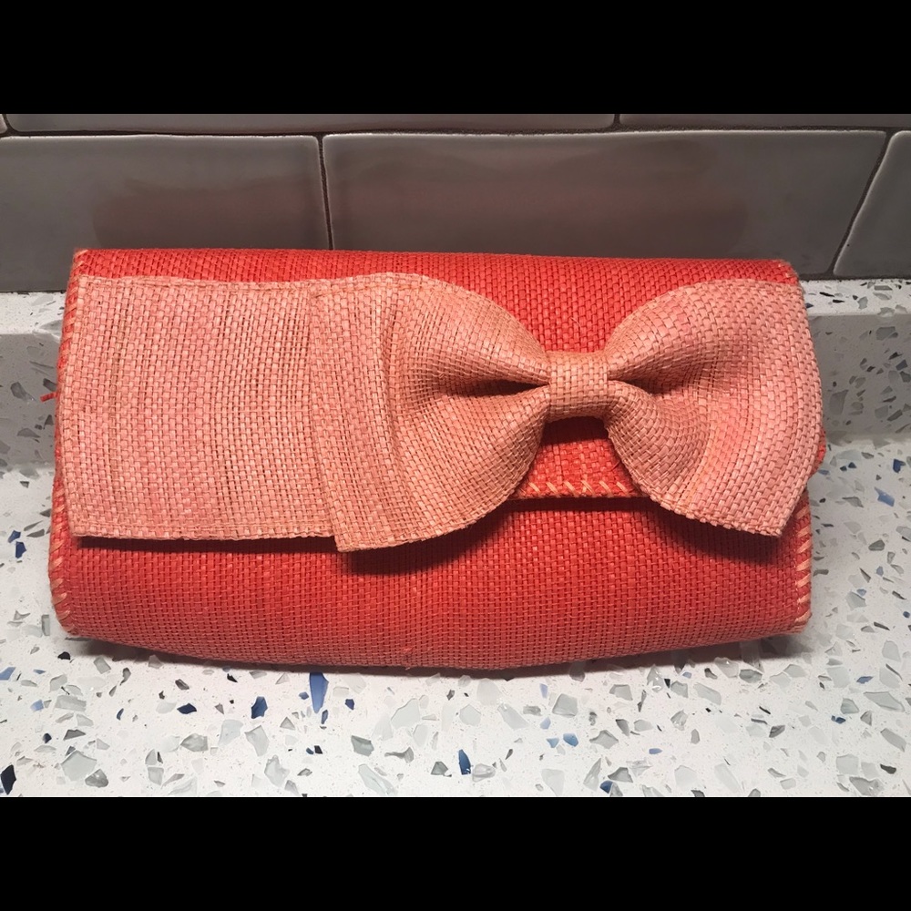 Mud Pie Clutch